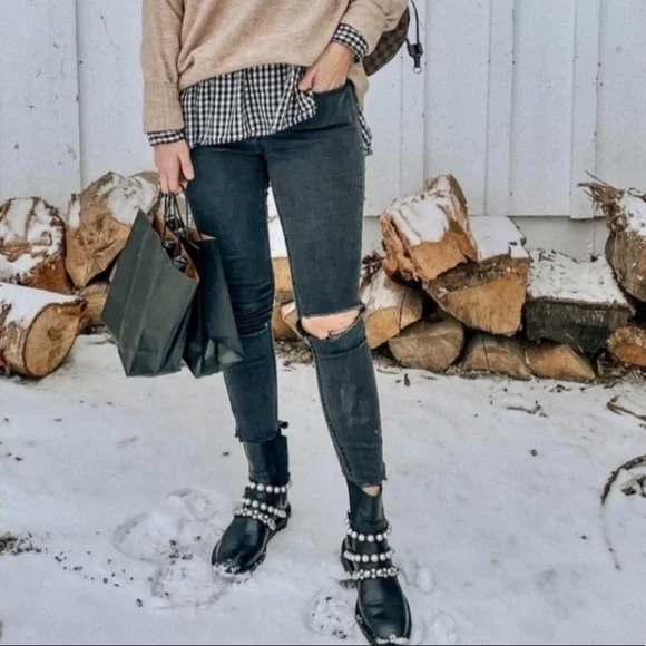 NWT RARE Luxury Winter Minimalist Zara Pearl Strap Genuine Leather Ankle Boots - Picture 8 of 17